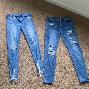 2 pairs American Eagle 🦅 jeans